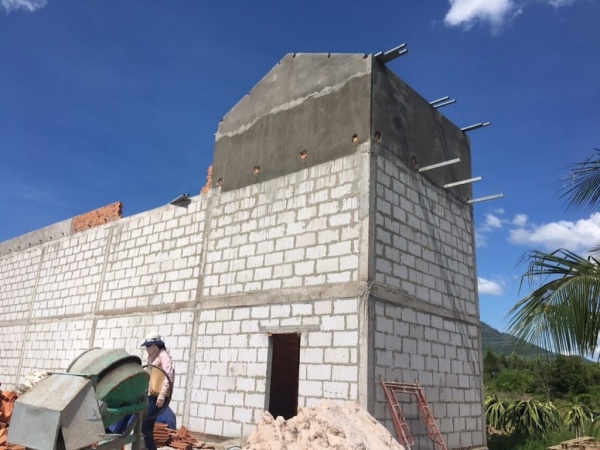 Xây nhà nuôi chim yến bằng gạch nhẹ AAC tiến độ nhanh chóng hơn